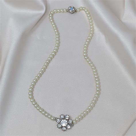 Pearl necklace Cream/cristal .